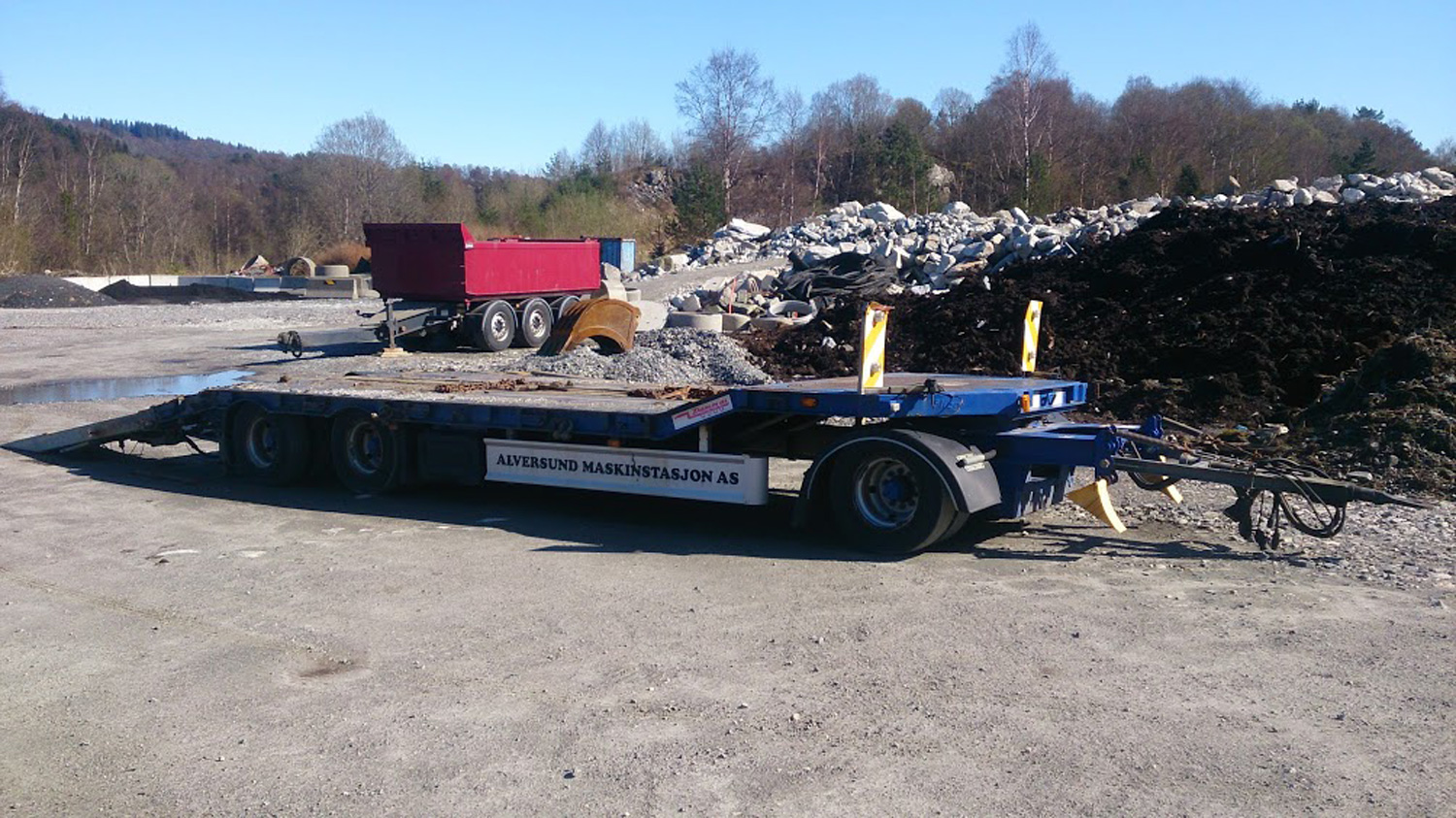 Maskinpark. Maskintransport Nordhordland - trygg og effektiv transport av maskiner for små og store oppdrag